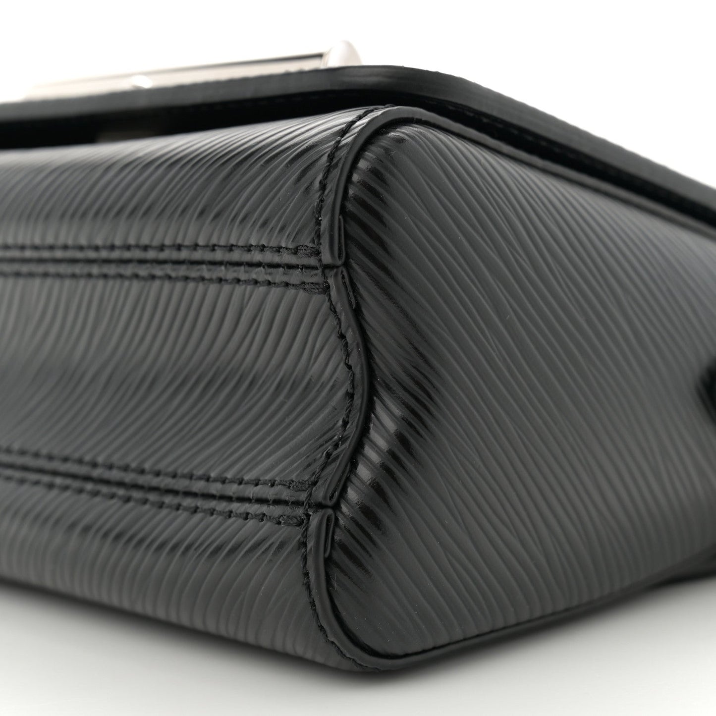 Epi Twist Lock Shoulder Bag XL Black