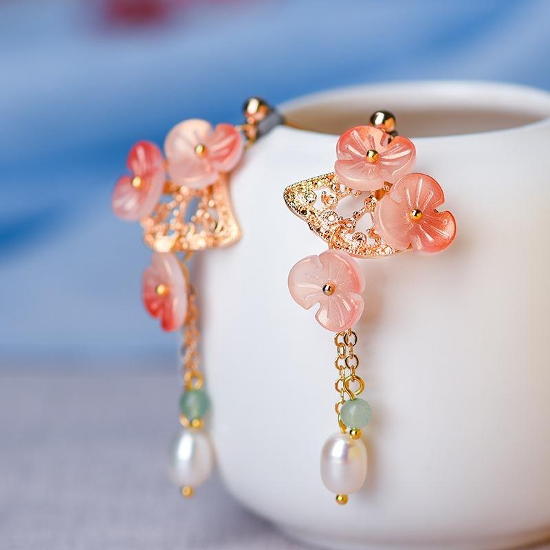 Gold Ginkgo Leaf Pearl Holeless Earrings