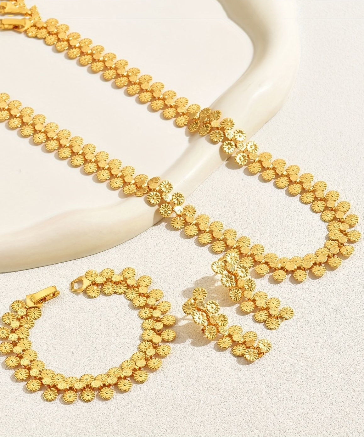 Fine Gold Alloy Lariat Necklace, Bracelet And Drop Earrings Three-Piece Set
