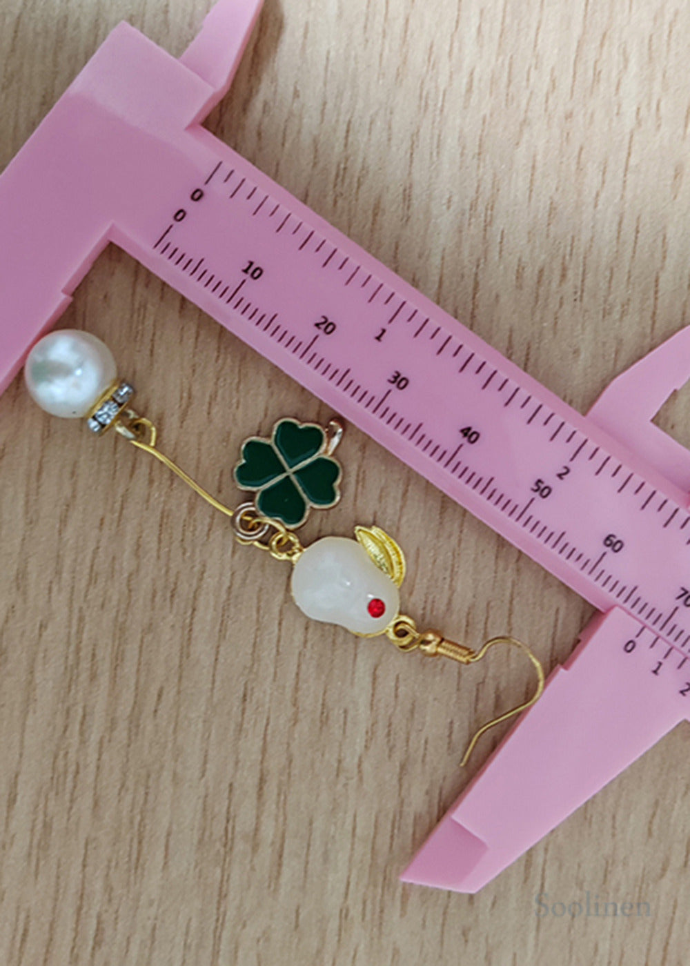 Cute Little White Rabbit Jade Fine Pearl Drop Earrings
