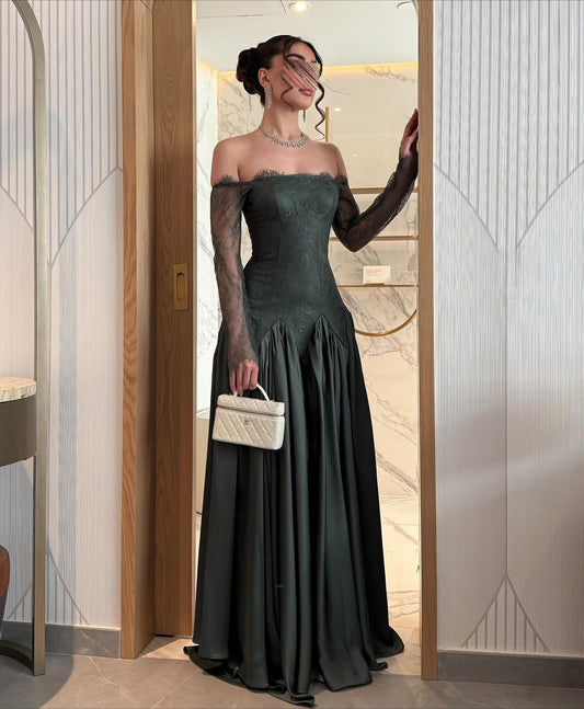Sexy Long Sleeve Strapless Solid Color Lace Dress