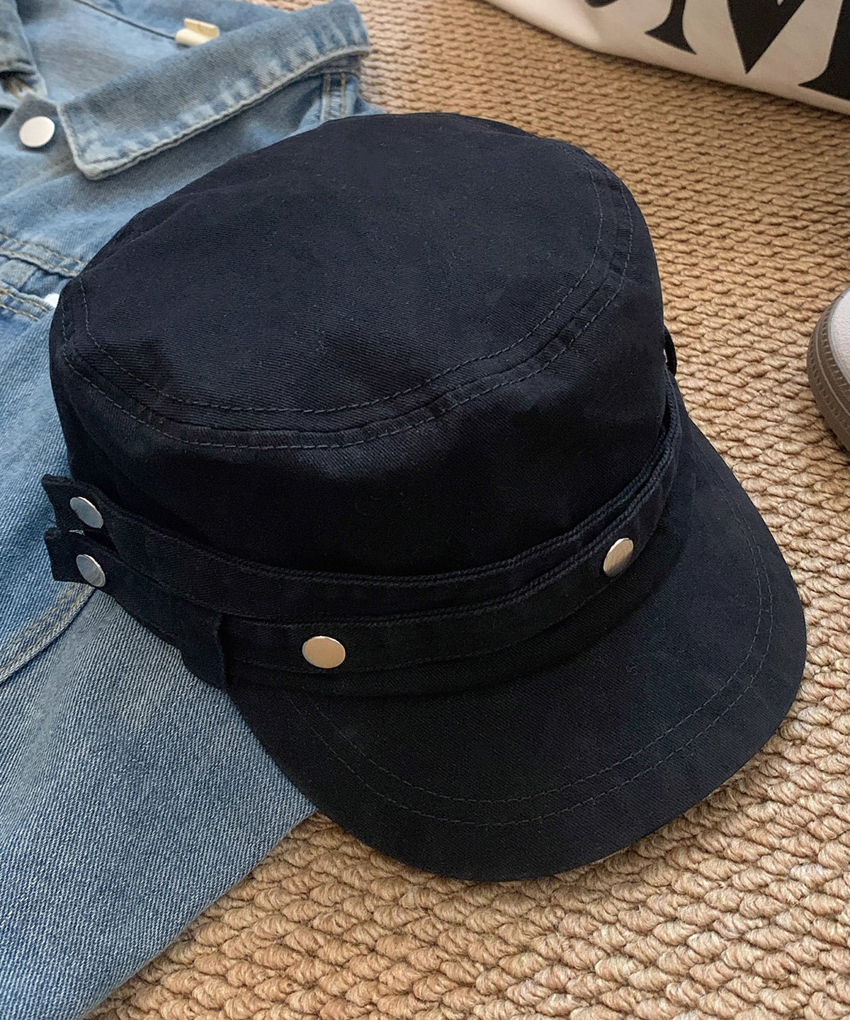 Japanese Casual Versatile Grey Rivet Rquestrian Hat