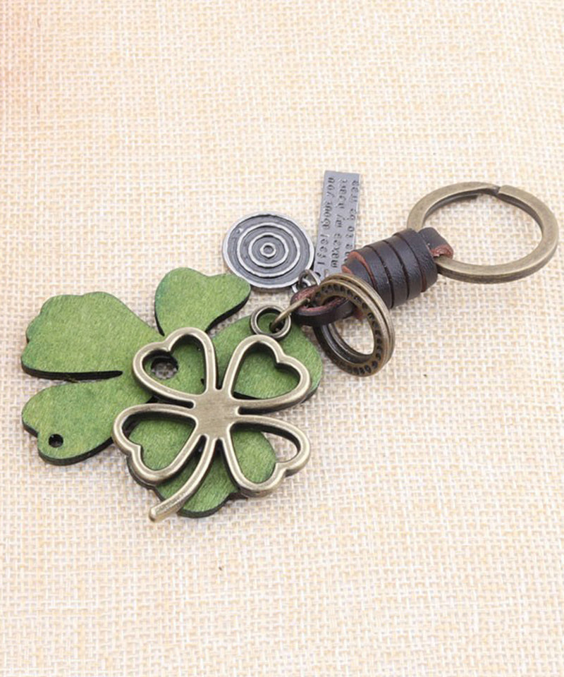 Fine Green Copper Alloy Pentagram Four Leaf Clover Ginkgo Leaf Keychains