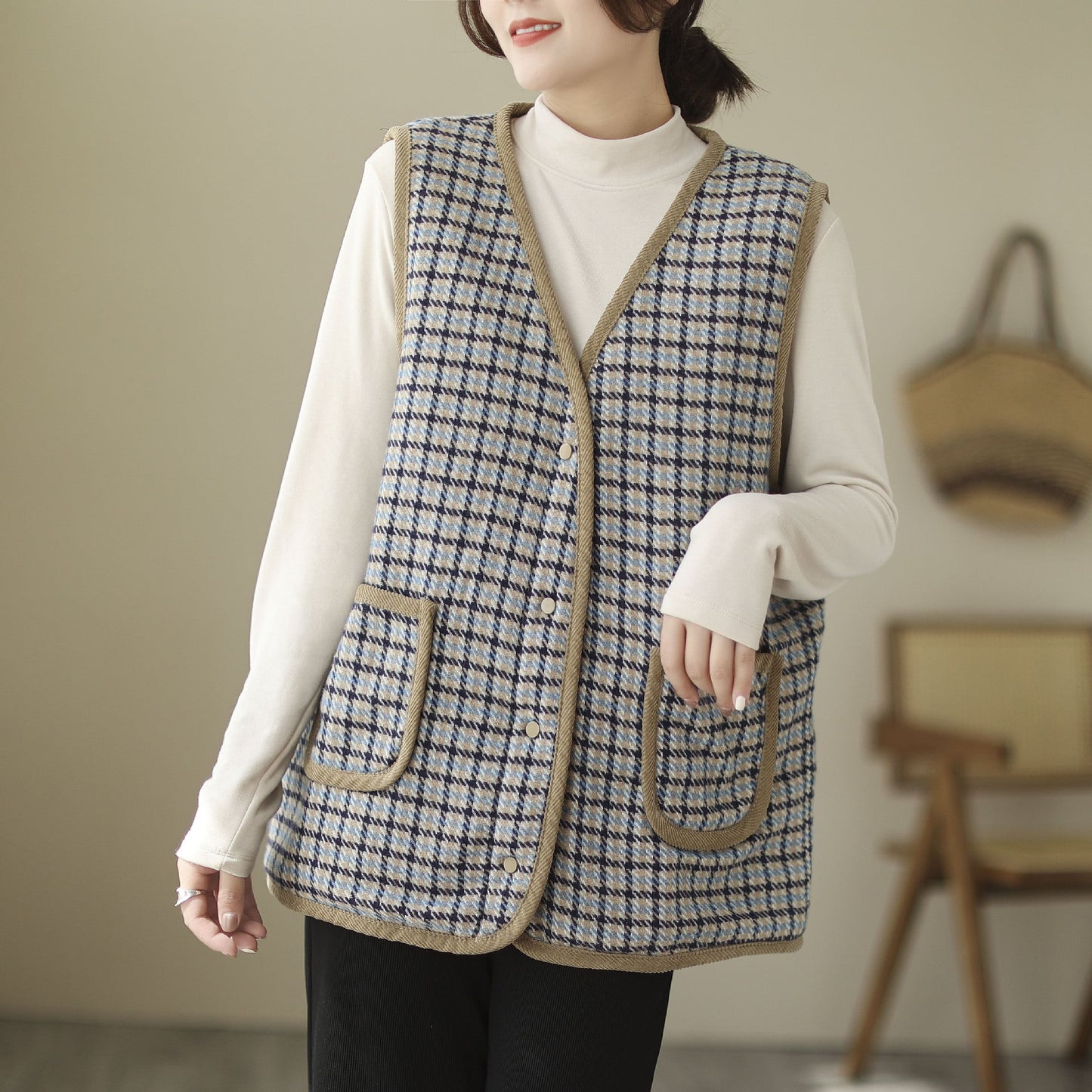 Literary Retro V-Neck Plaid Vest