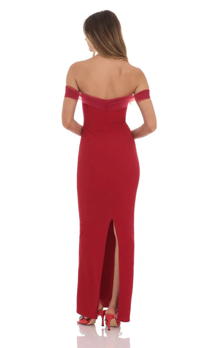 Tulle Off Shoulder Sleeve Maxi Dress in Red
