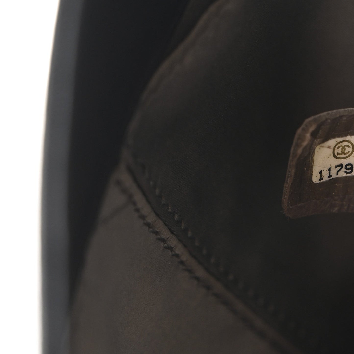 Calfskin Modern Chain Rhodoid Flap Black