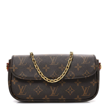 Monogram Ivy Wallet On Chain