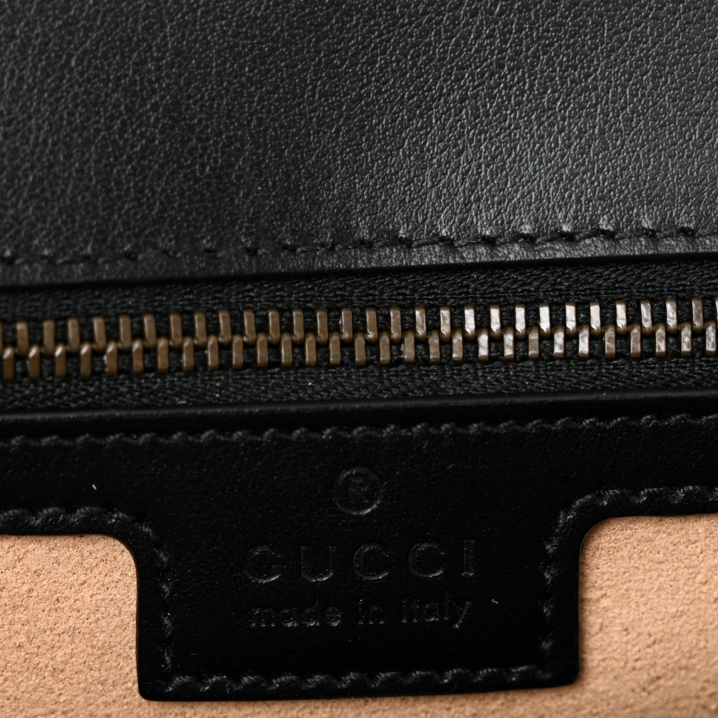 Calfskin Matelasse Medium GG Marmont Shoulder Bag Black