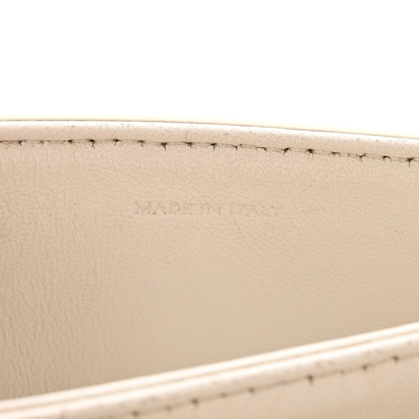 Shiny Calfskin Teen Triomphe Arctic White