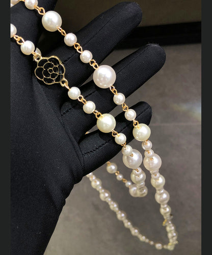Classy White Alloy Pearl Floral Beading Sweaters Gratuated Bead Necklace