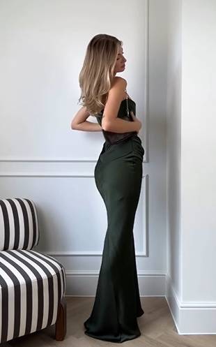 Sexy off-the-Shoulder Slim-Fit Solid Color Dress