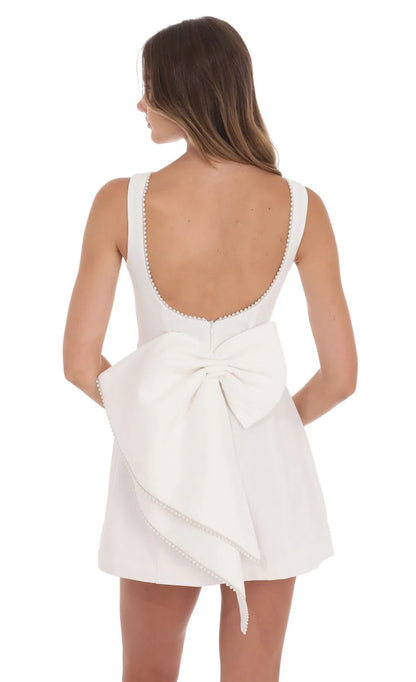 Attachable Pearl Fishtail Dress in White