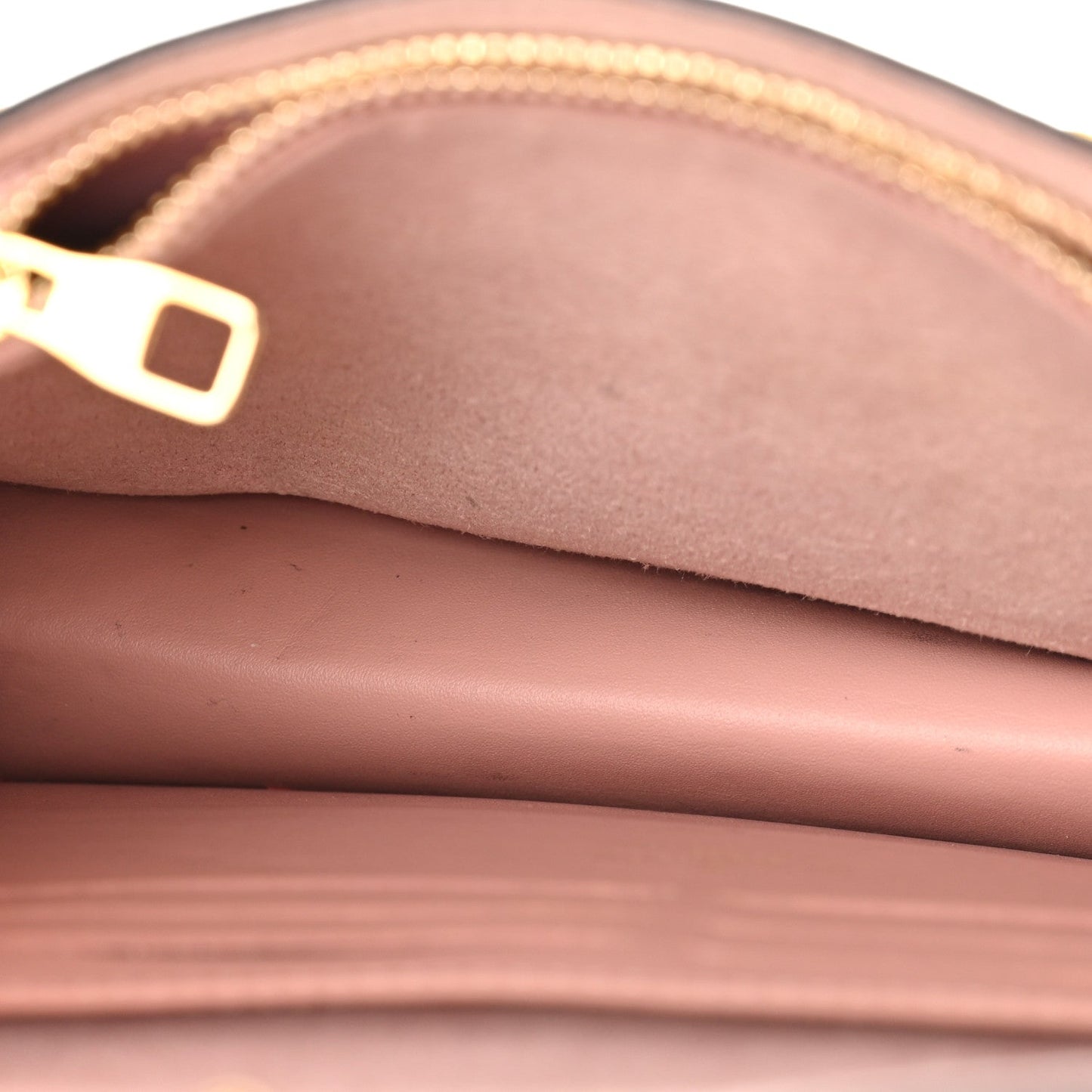 Damier Ebene Croisette Chain Wallet Magnolia