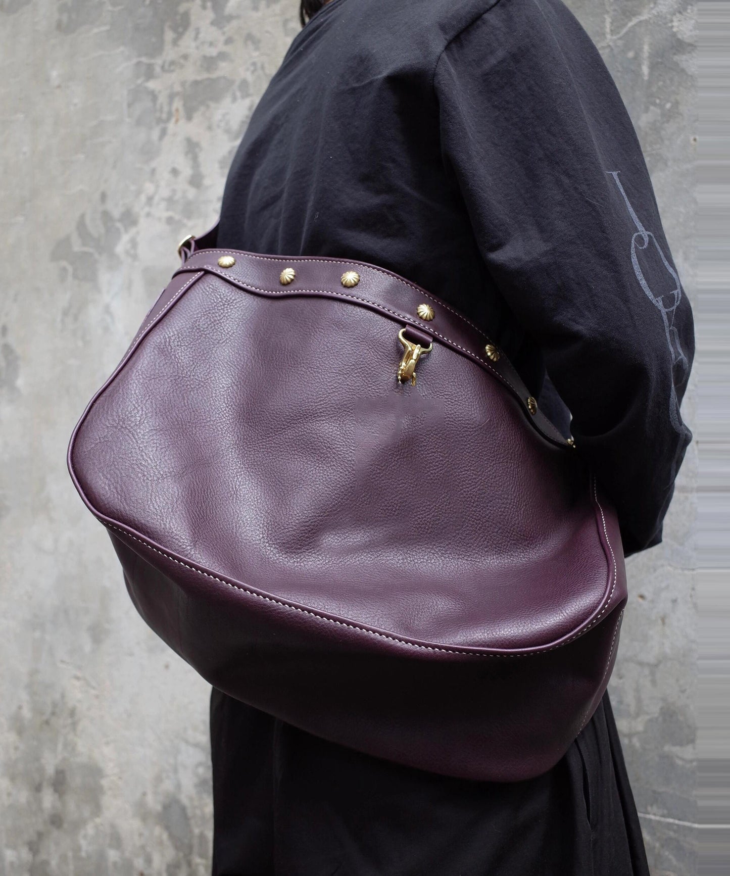 Casual Dull Purple Rivet Large Capacity Faux Leather Messenger Bag