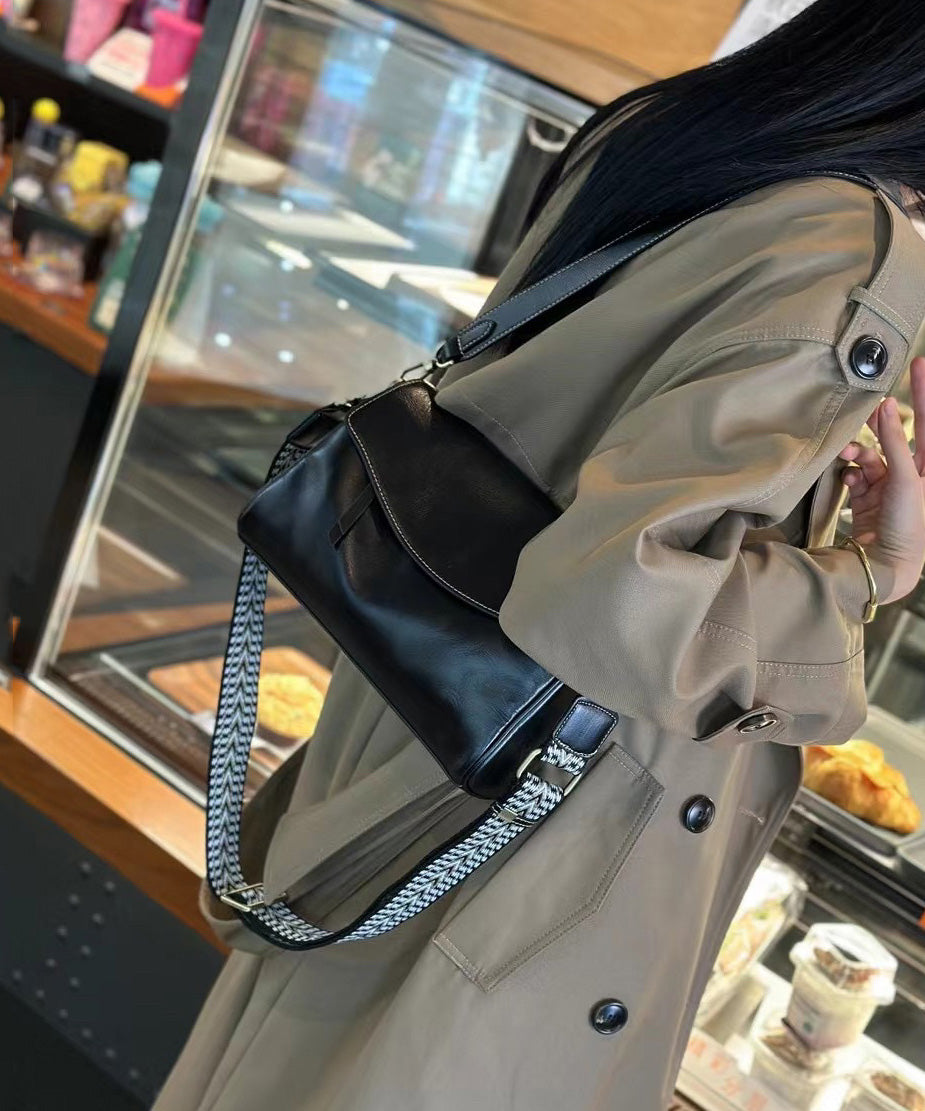 Stylish Black Solid Durable Leather Zipper Shoulder Bag