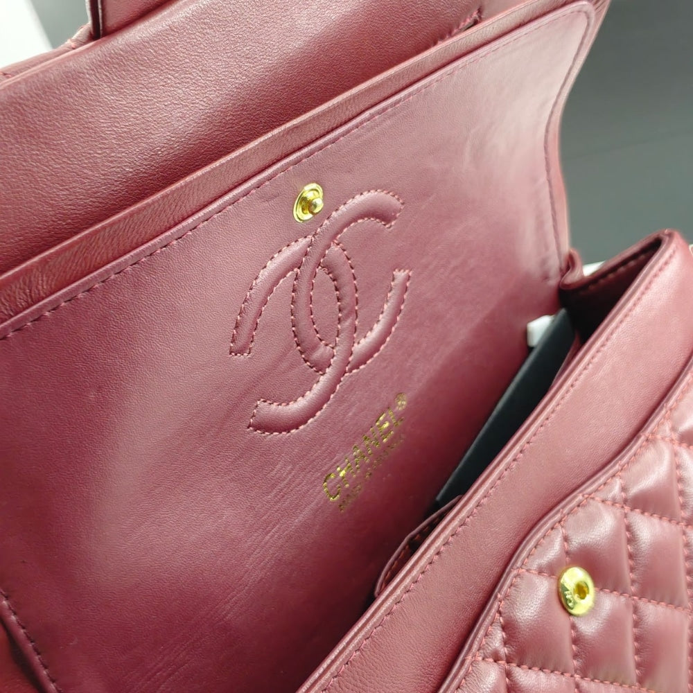 CHANEL CLASSIC 11.12 HANDBAG GOLD TONE METAL BURGUNDY 25CM A01112 Y04059 NZV44