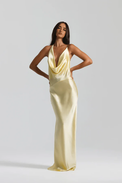 Sexy Sleeveless Deep V Halter Solid Color Evening Dress