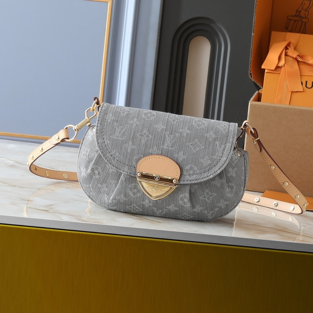 LOUIS VUITTON SUNSET MONOGRAM DENIM GREY 27CM