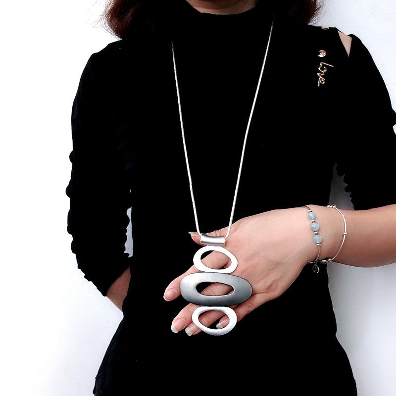 Matte Circle Necklace Retro Accessories