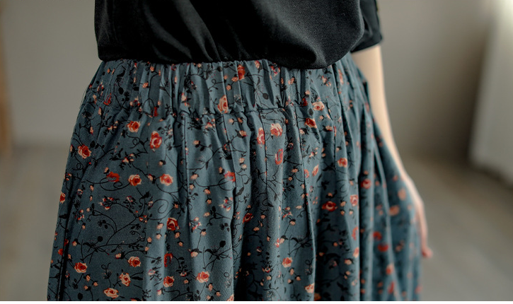 Retro Literary Floral Mid-Length Skirt