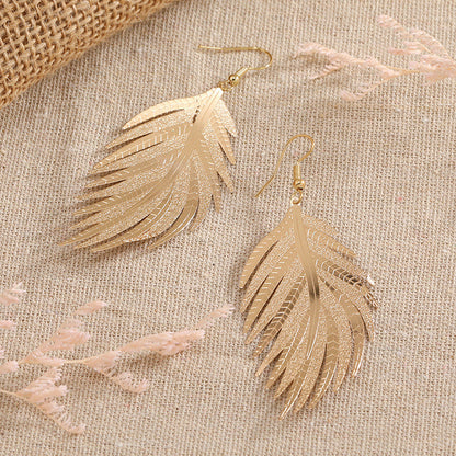 Retro Personality Fashion Feather Metal Earrings