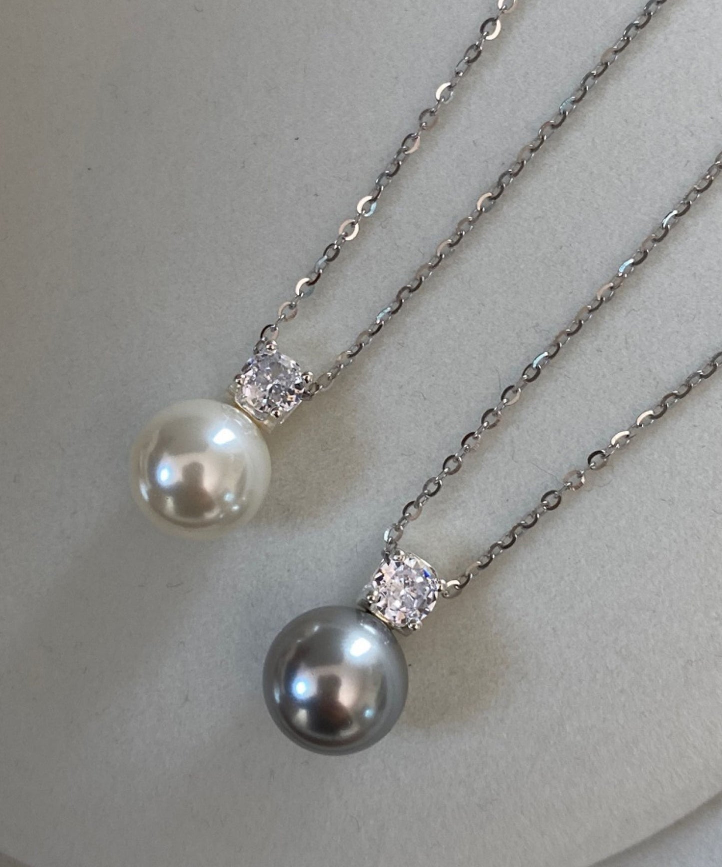 Boutique White Pearl Pendant Silver Necklace