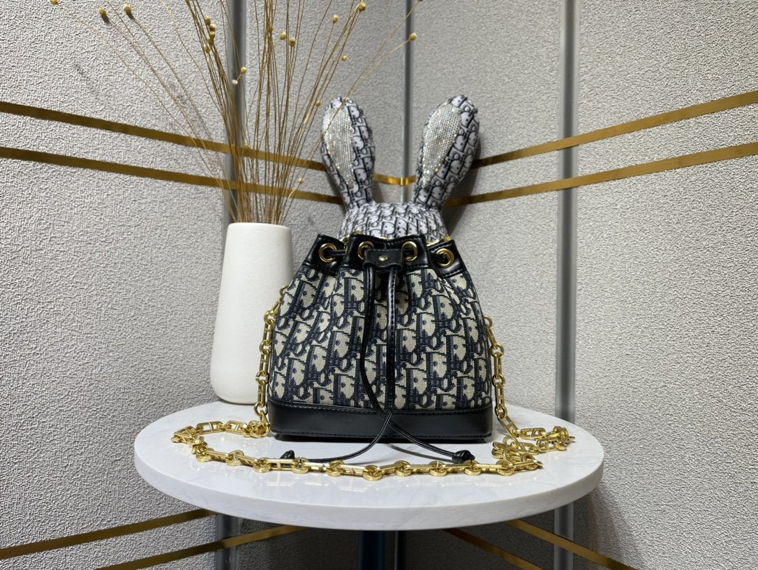 Christian DIOR Drawing Bucket Bag