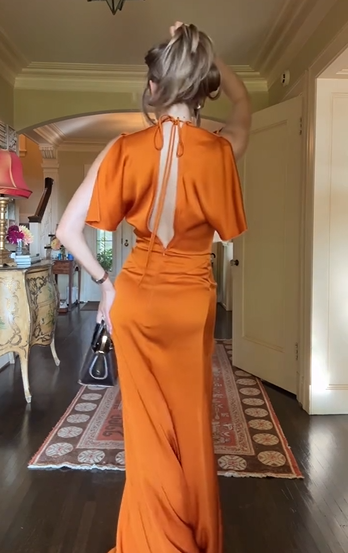 Sexy Sleeveless Solid Color Pleated Backless Dress