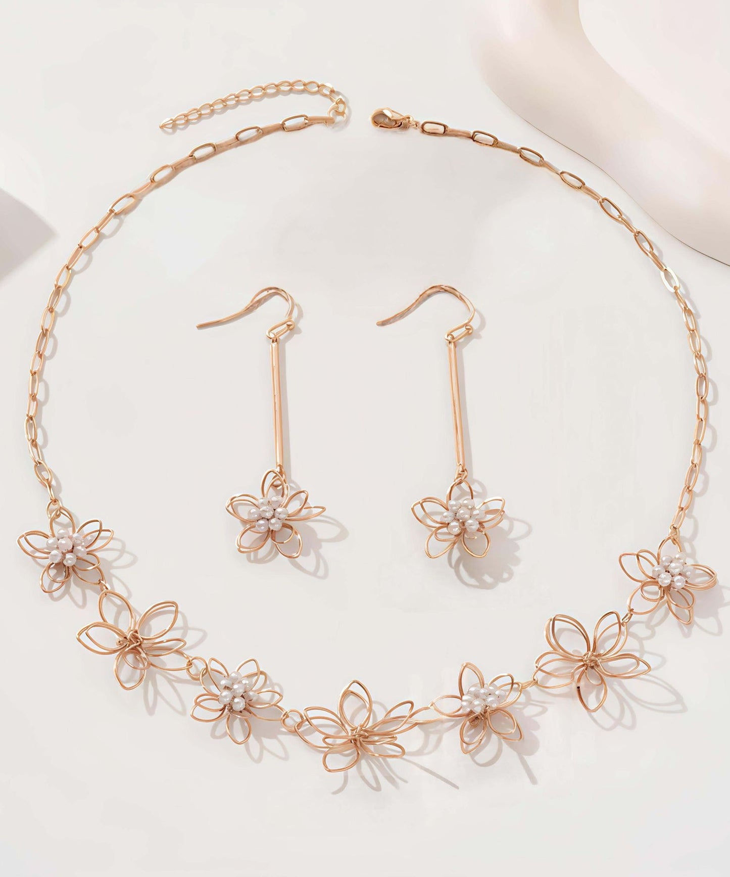 Fine Gold Metal Alloy Floral Hollow Out Lariat Necklace And Drop Earrings Two-Piece Set