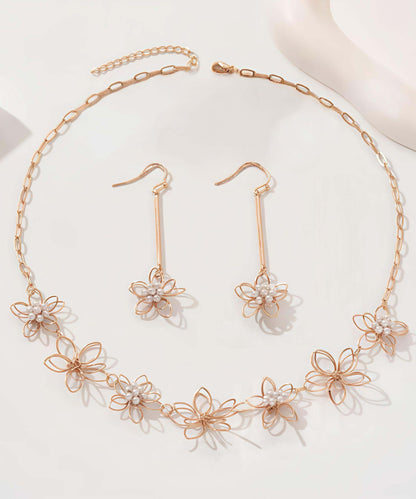 Fine Gold Metal Alloy Floral Hollow Out Lariat Necklace And Drop Earrings Two-Piece Set