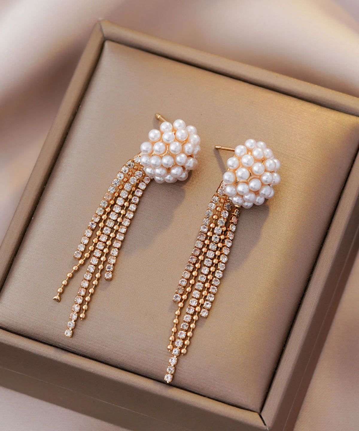 Fashion Gold Copper Alloy Zircon Pearl Tassel Drop Earrings