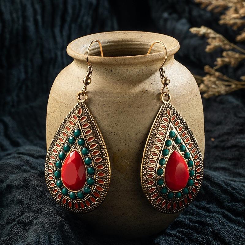 Bohemian Drop-Shaped Earrings With Rubies