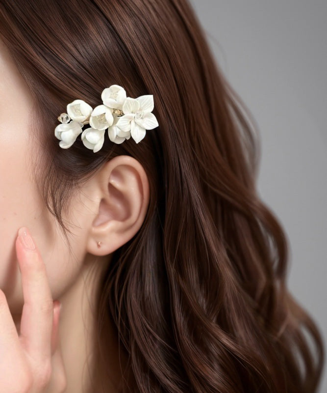 Classy White Alloy Crystal Floral Hairpin