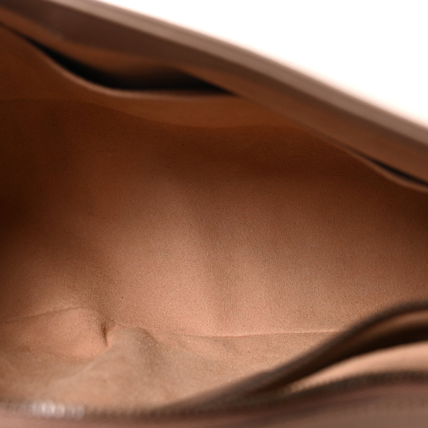 Calfskin Matelasse Medium GG Marmont Shoulder Bag Porcelain Rose