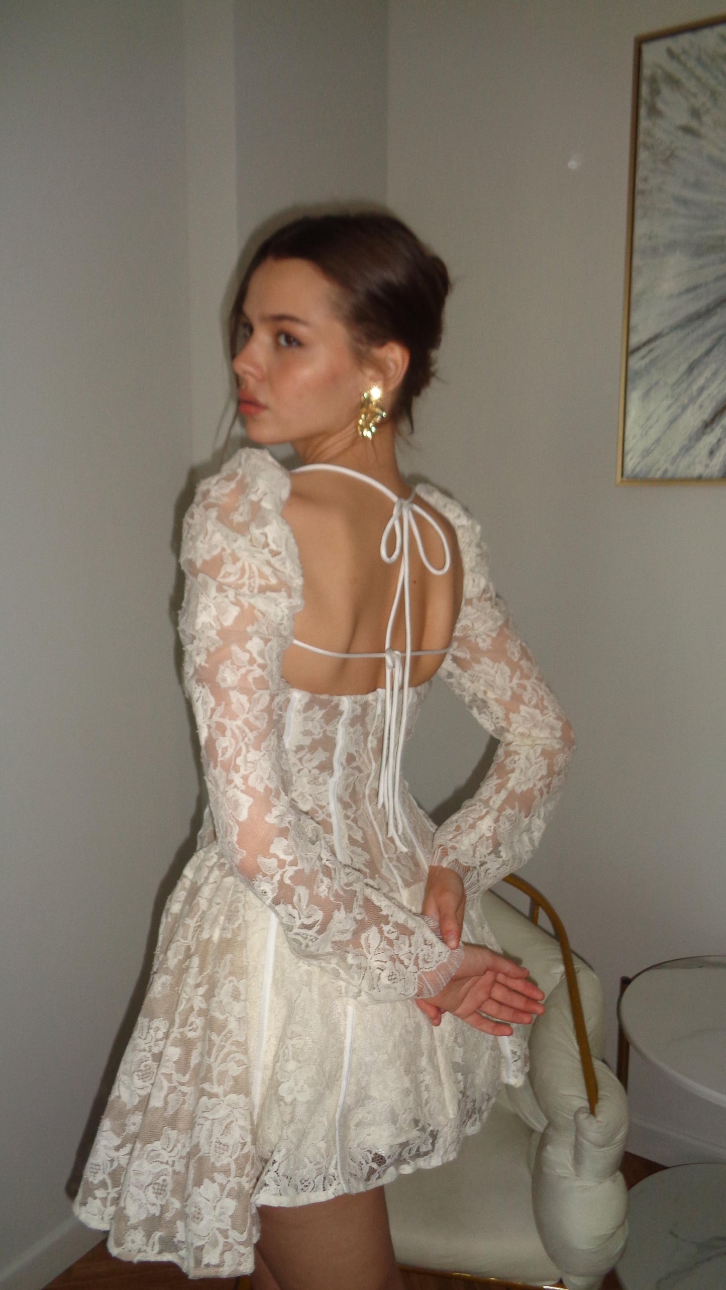 Sexy Long Sleeve Low-Cut Lace Mini Skirt