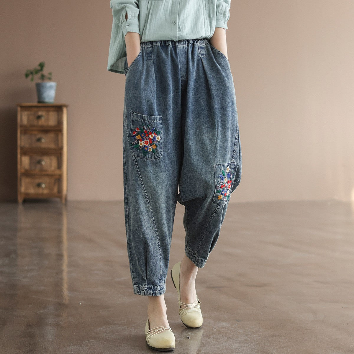 Pocket Embroidery High Waist Literary Retro Nine-point Harem Pants