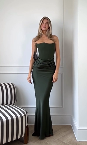 Sexy off-the-Shoulder Slim-Fit Solid Color Dress