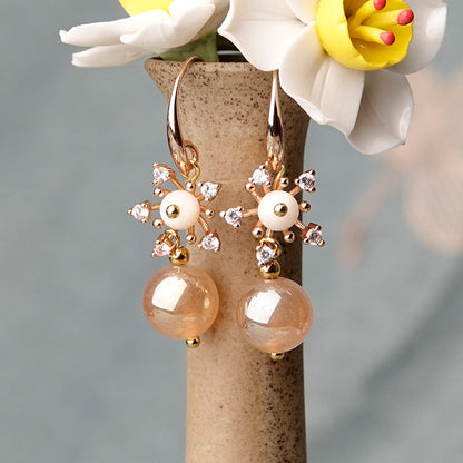 Pearl Vintage Shell Stud Earrings