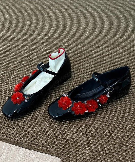 Silver Sheepskin Flat Shoes Splicing Floral Buckle Strap