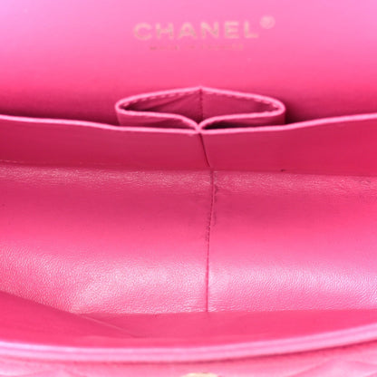 Iridescent Caviar Quilted Jumbo Double Flap Pink