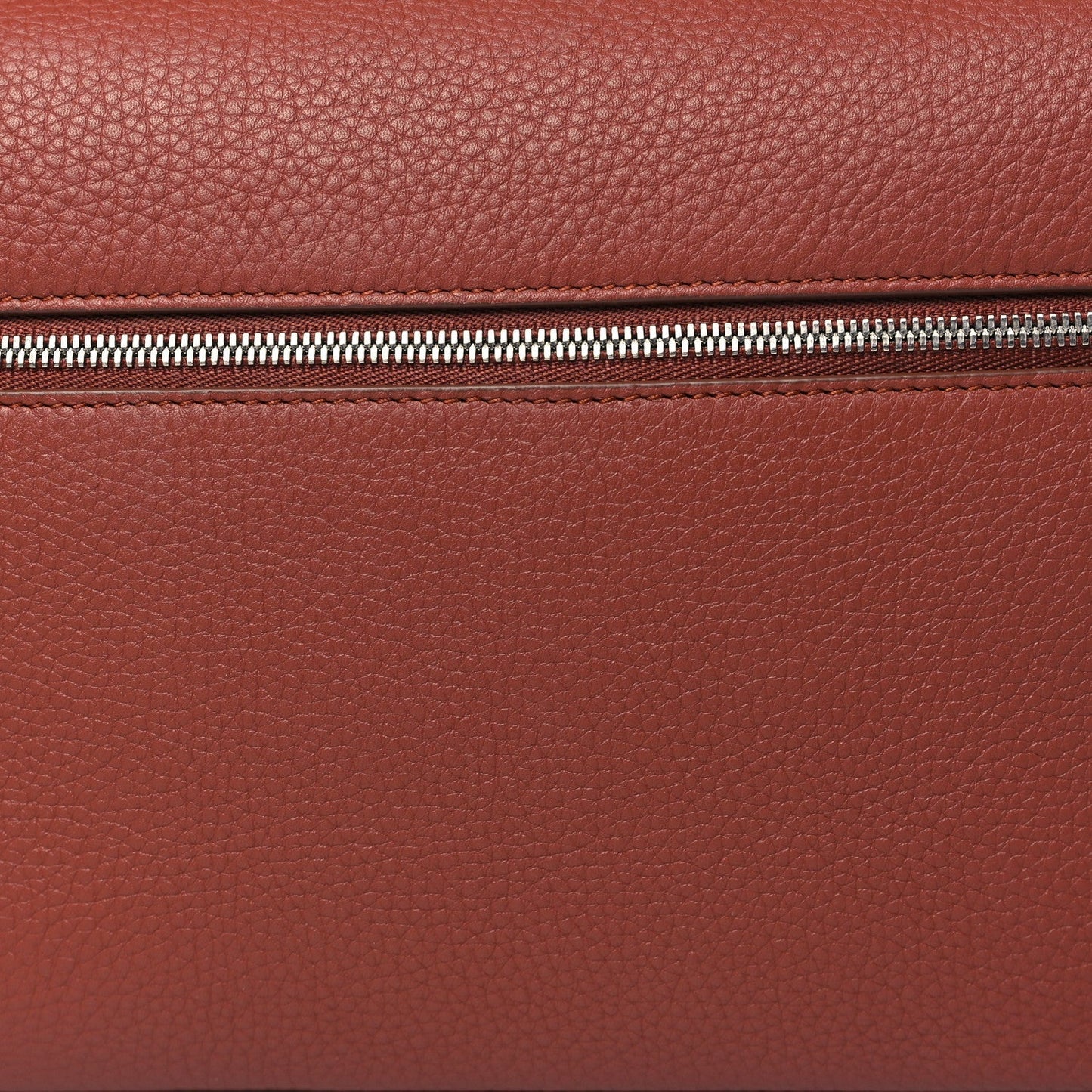 Tender Calfskin Extra Pocket L27 Kummel
