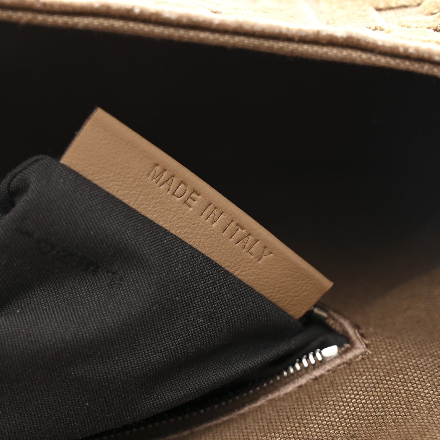 Velvet Jacquard Crystal FF Baguette Cappuccino