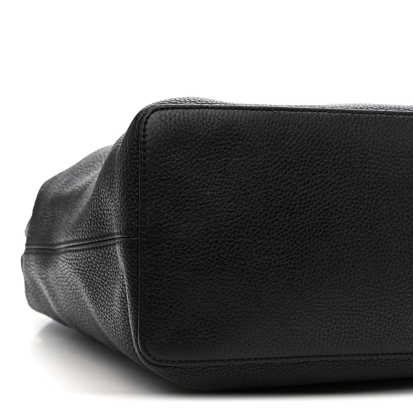 Pebbled Calfskin Large Soho Hobo Black