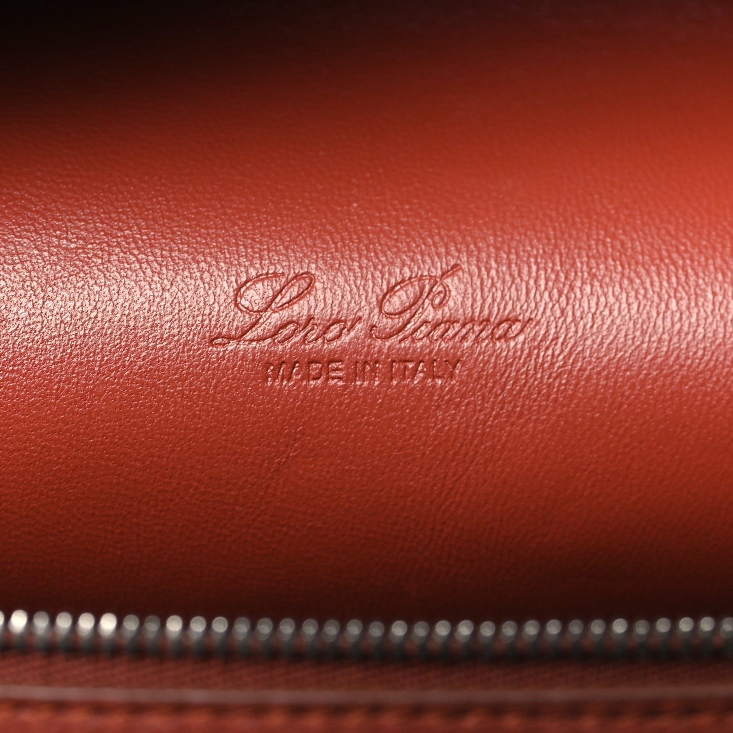 Tender Calfskin Extra Pocket L27 Kummel