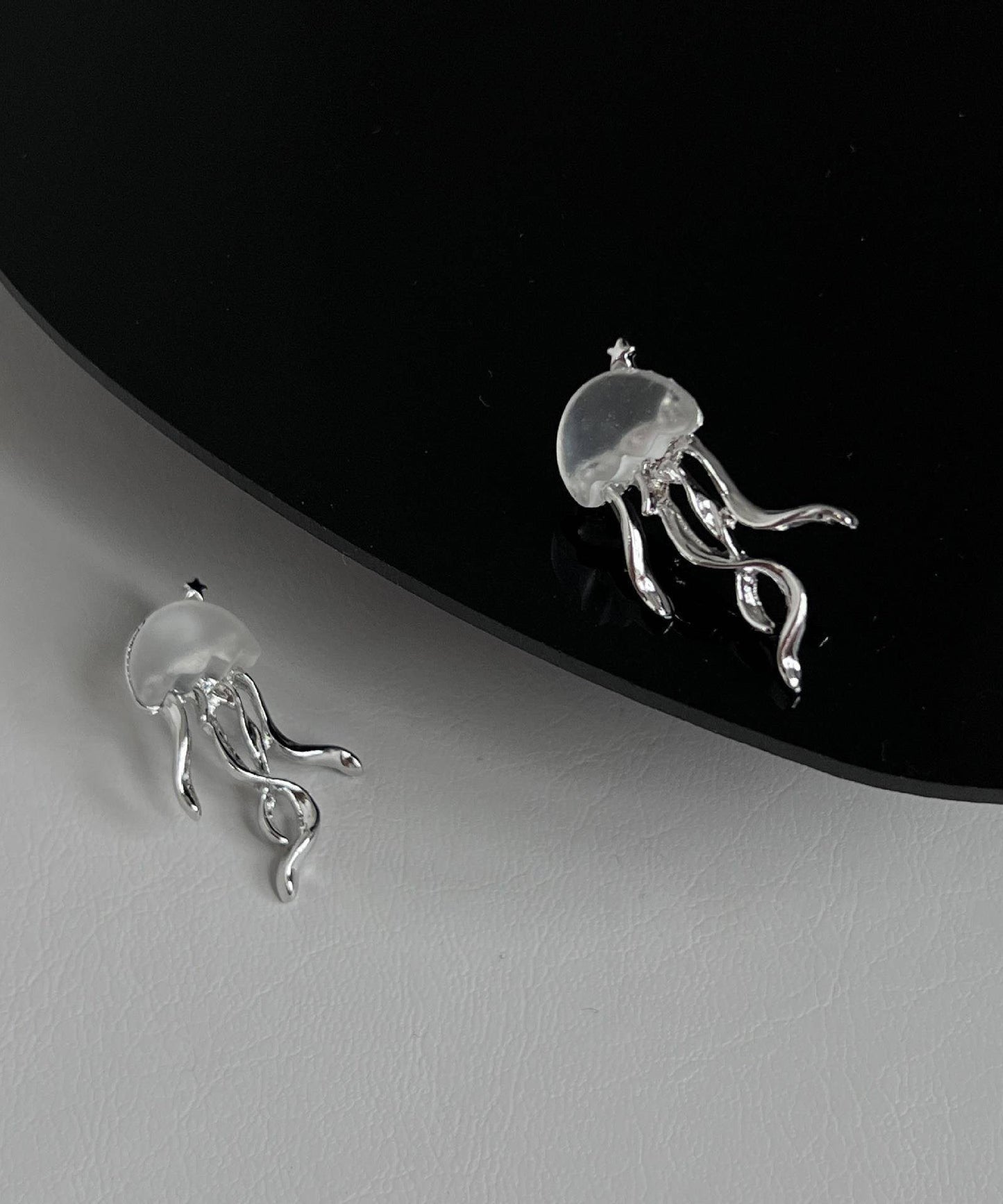 Boho Silk Copper Resin Jellyfish Stud Earrings