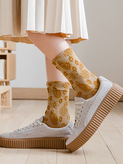 Women Floral Jacquard Casual Autumn Socks