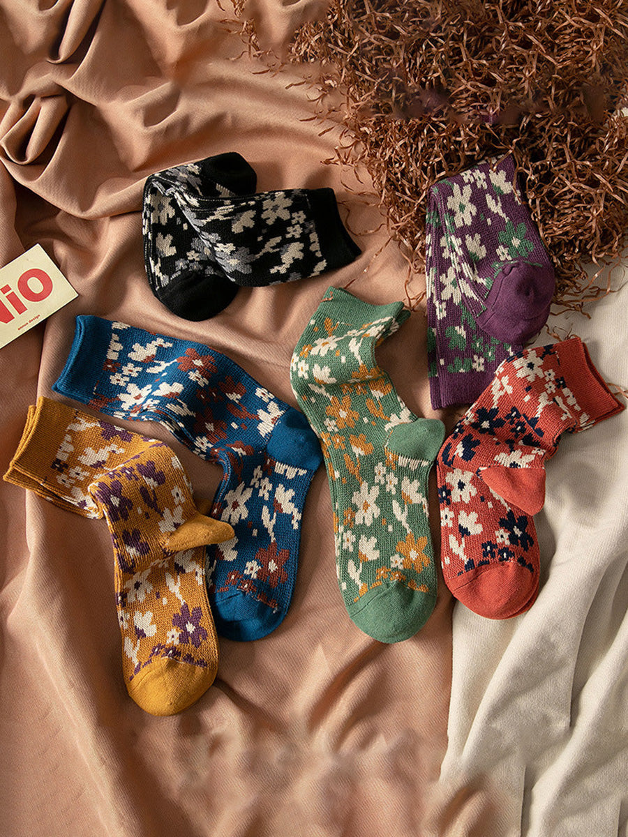 Women Floral Knitted Jacquard Autumn Winter Socks