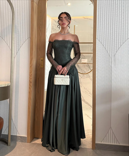 Sexy Long Sleeve Strapless Solid Color Lace Dress