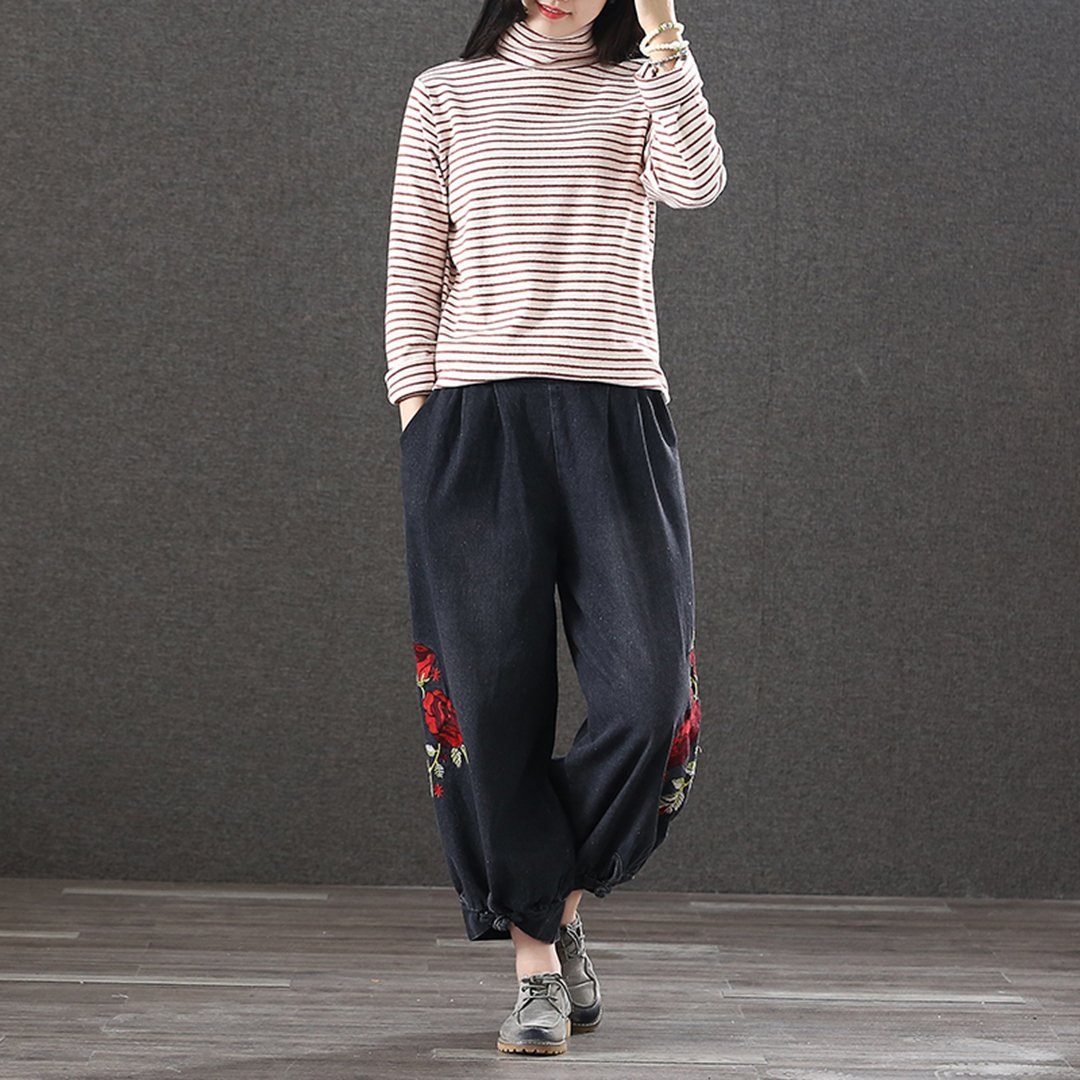 Embroidered Retro Loose Waist Jeans