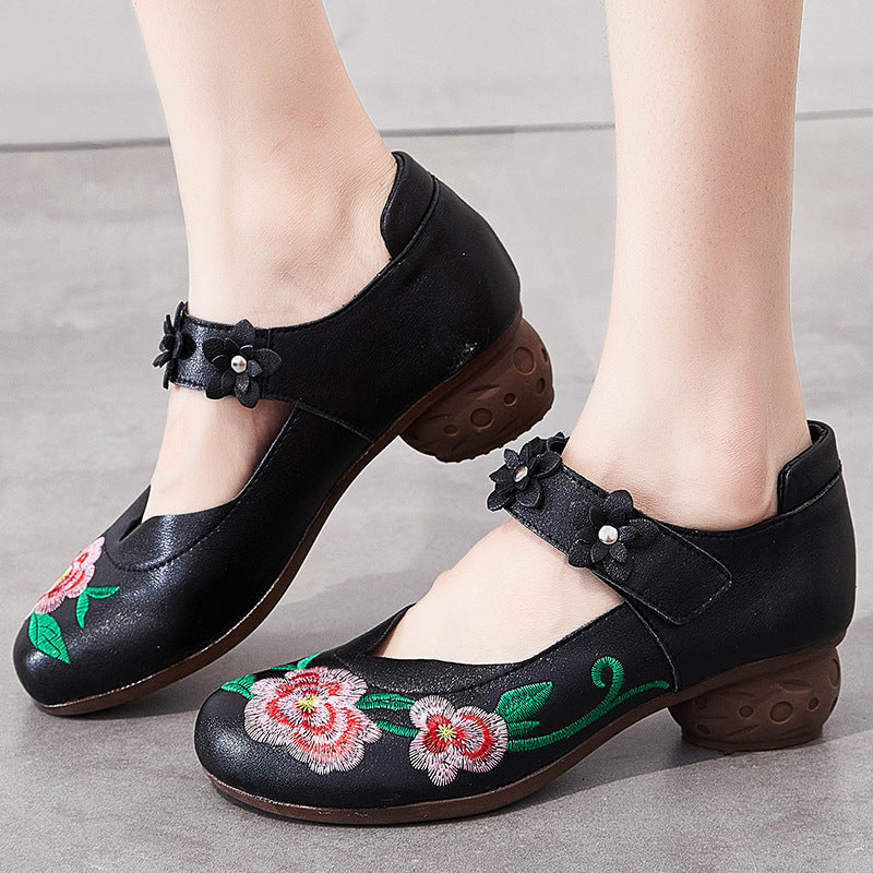 Women Vintage Floral Embroidery Leather Casual Shoes